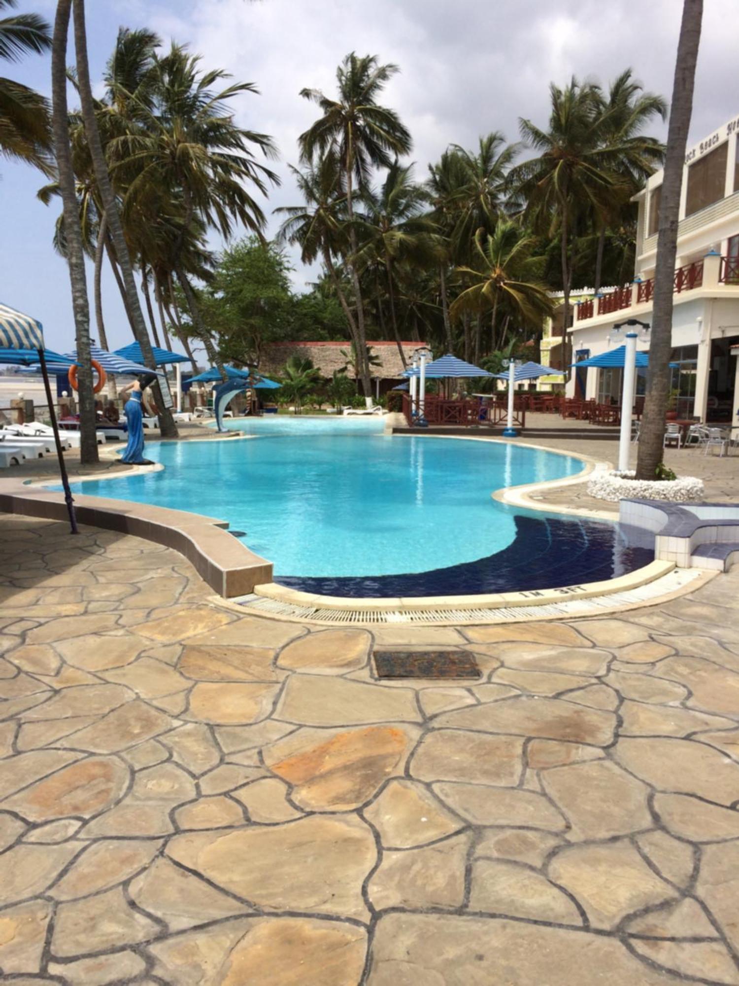 Sai Rock Beach Hotel & Spa Bamburi Exterior photo